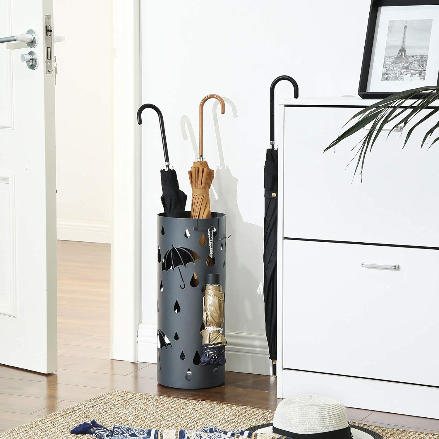 SONGMICS Metal Umbrella Stand with 4 Hooks and Water Tray
