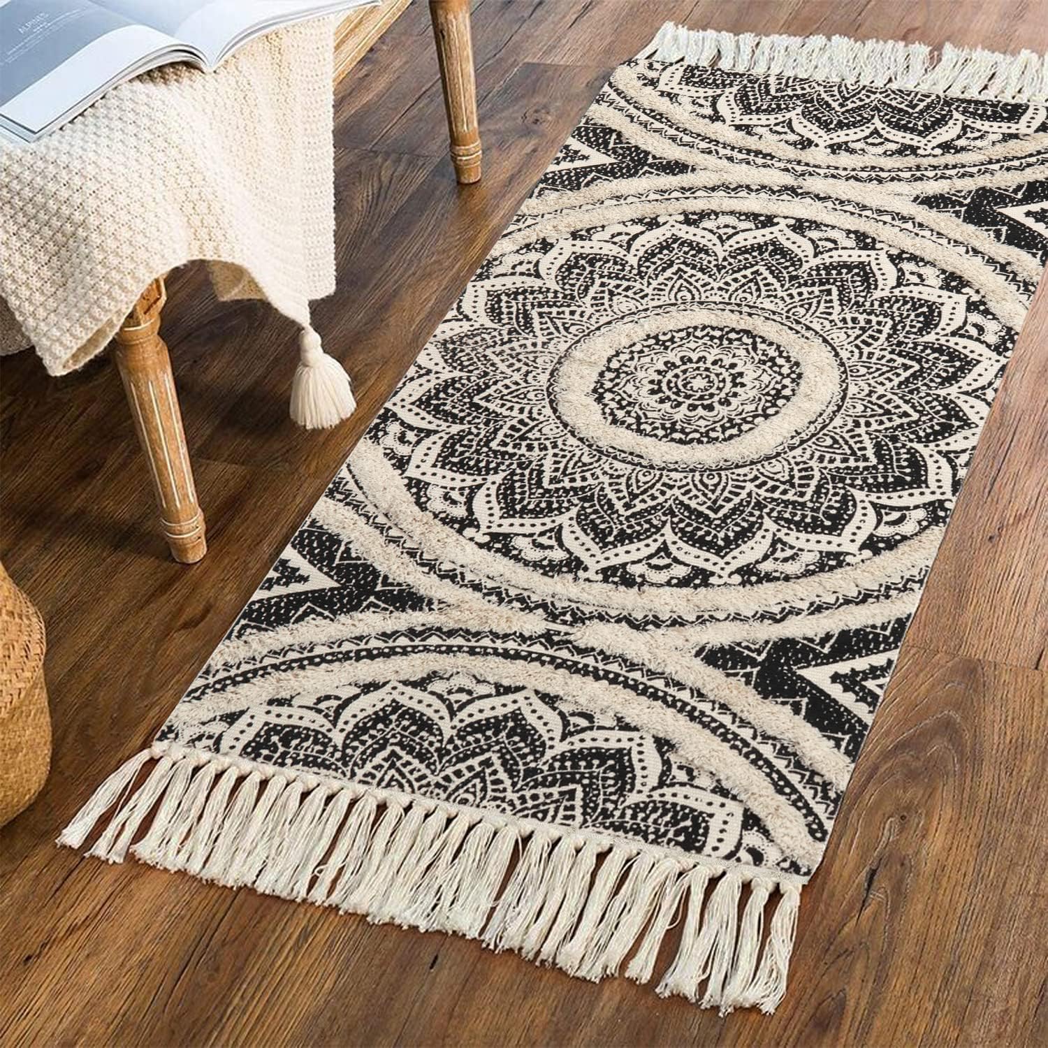 LEEVAN Boho Runner Rug 2x4 ft Mandala Design with Tassels