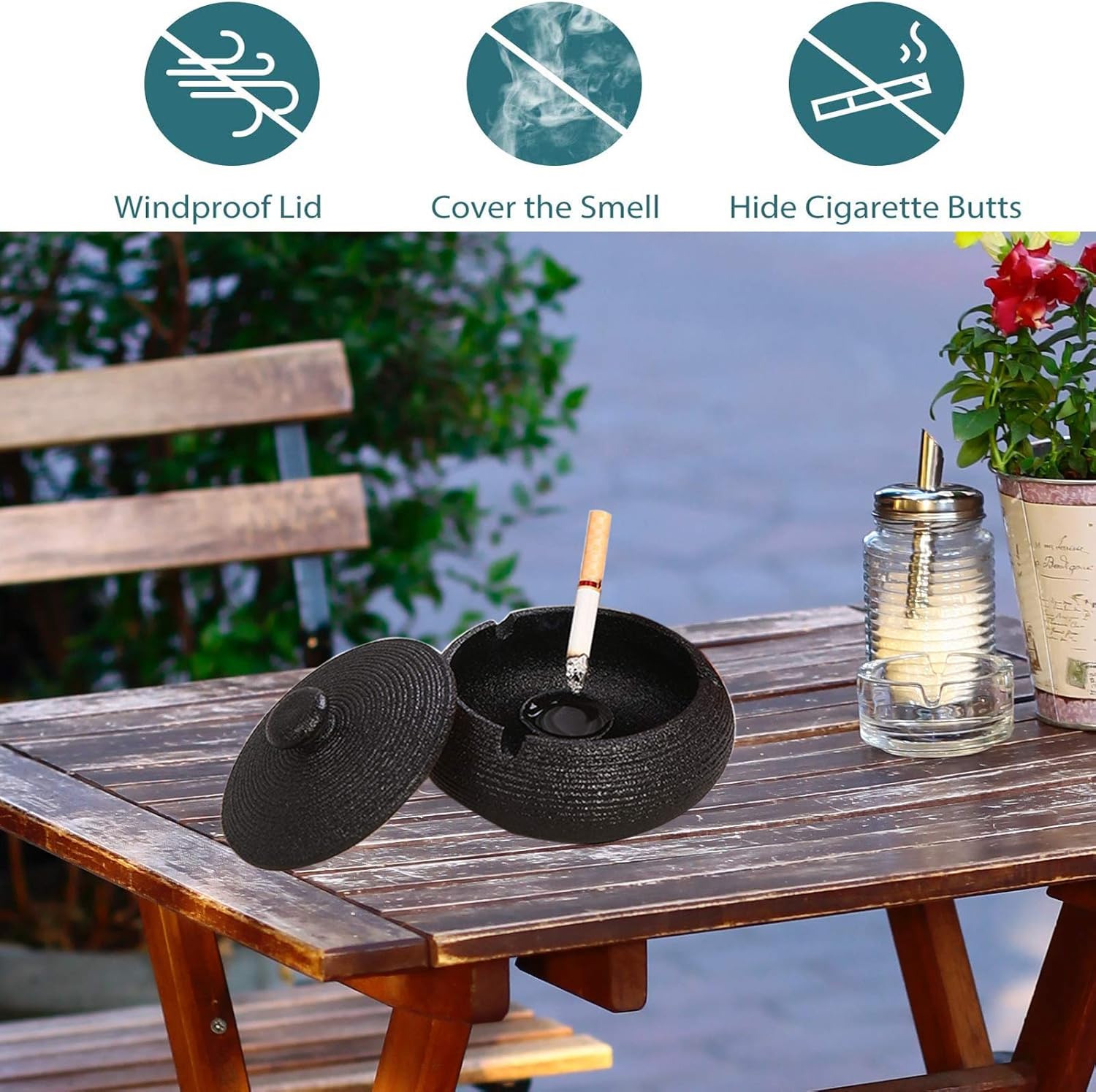 Ceramic Cigarette Ashtray with Lid - Black