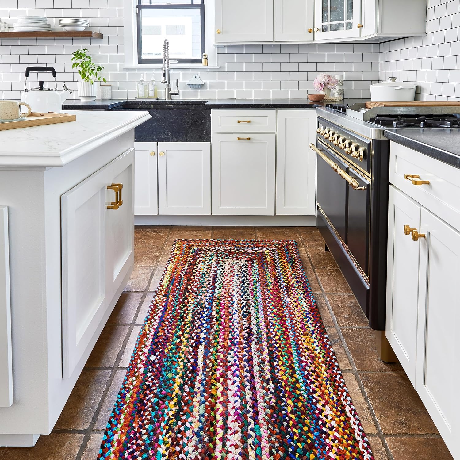 nuLOOM Tammara Bohemian Hand Braided Runner Rug