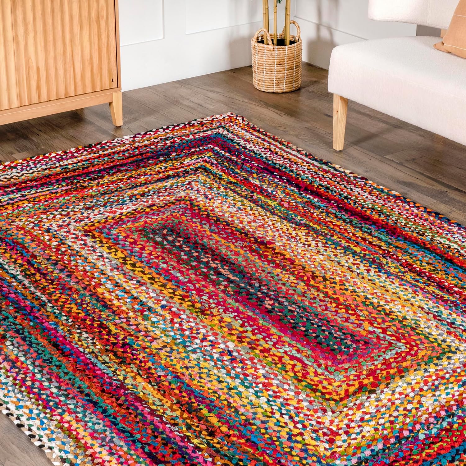 nuLOOM Tammara Bohemian Hand Braided Runner Rug